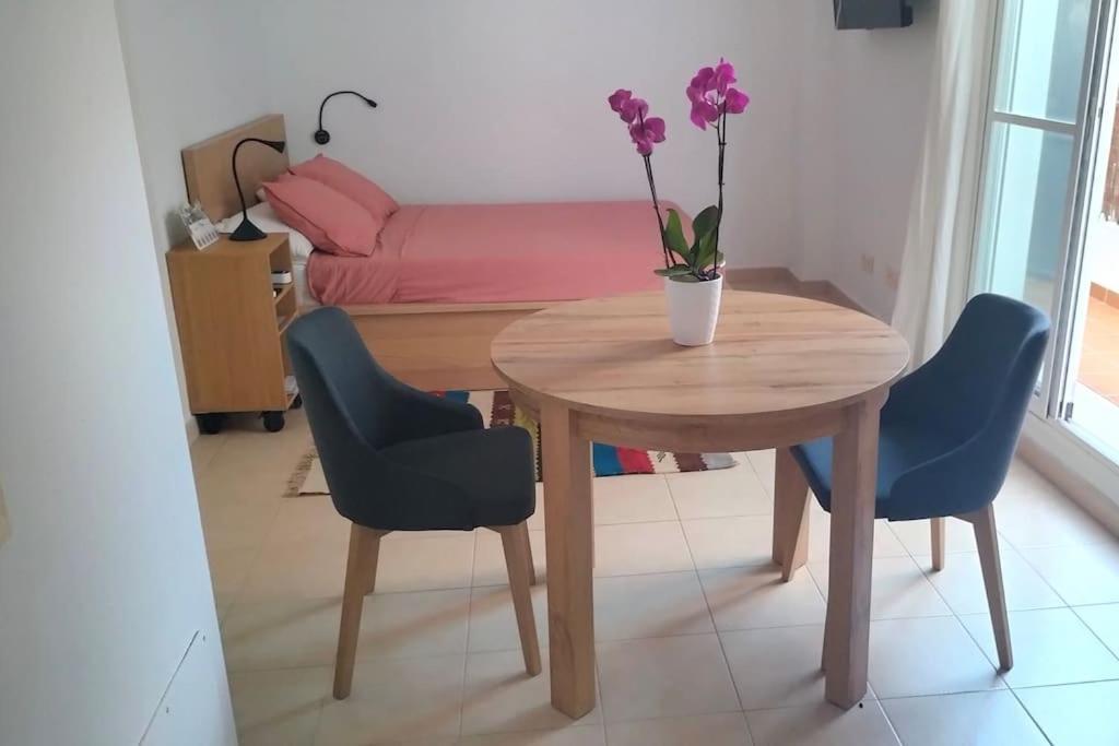 Estudio 52 Malaga Centrico Parking Gratuito Apartment Exterior photo